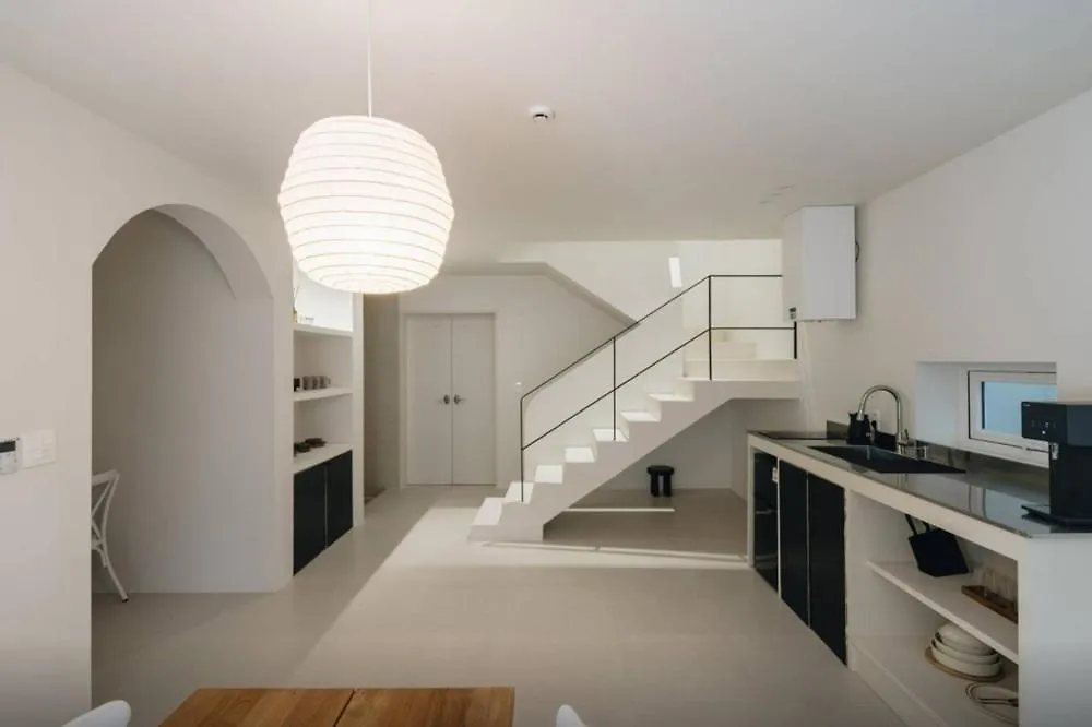 Гостевой дом Отель Jeju House Marge