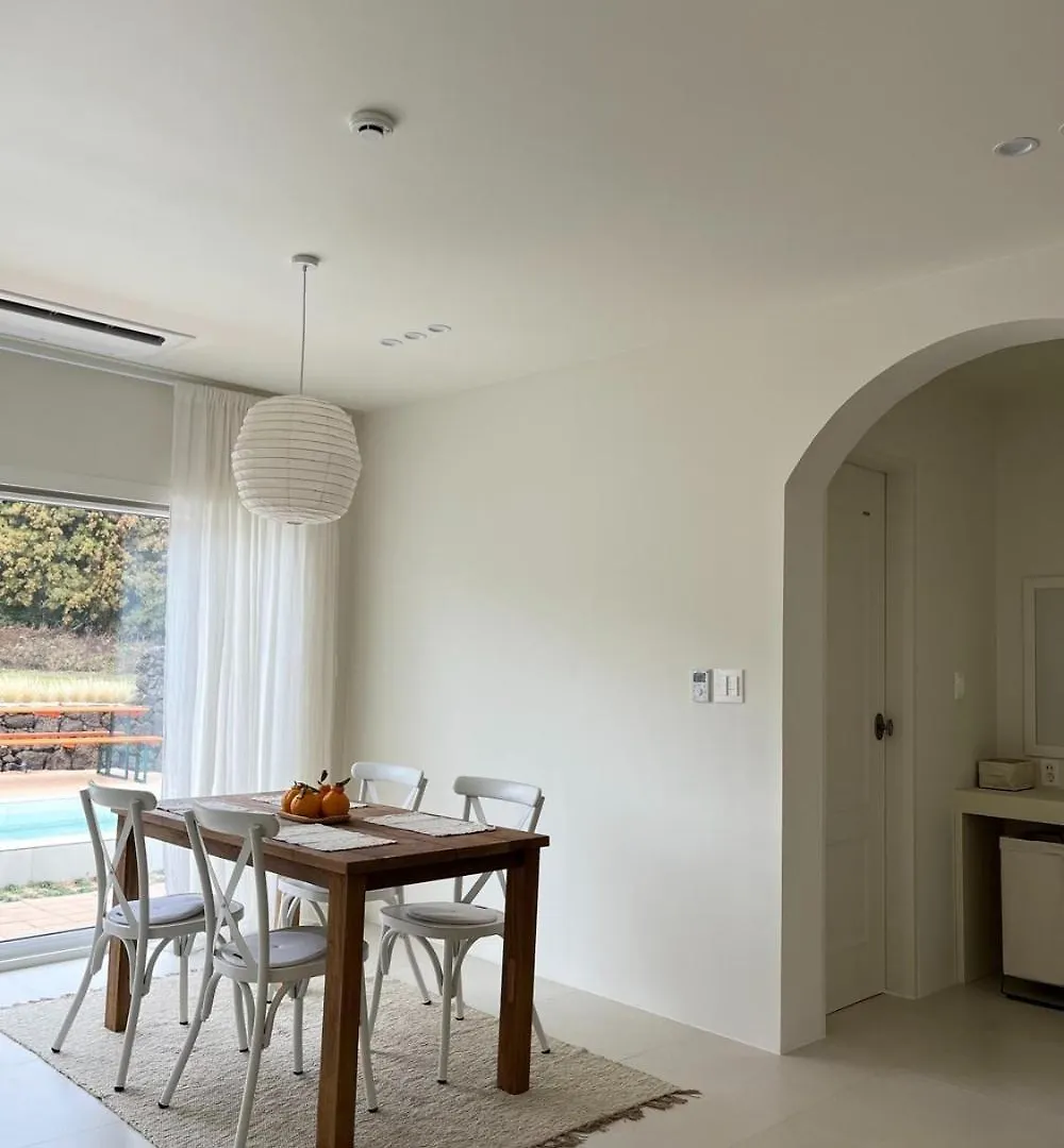 Отель Jeju House Marge Гостевой дом