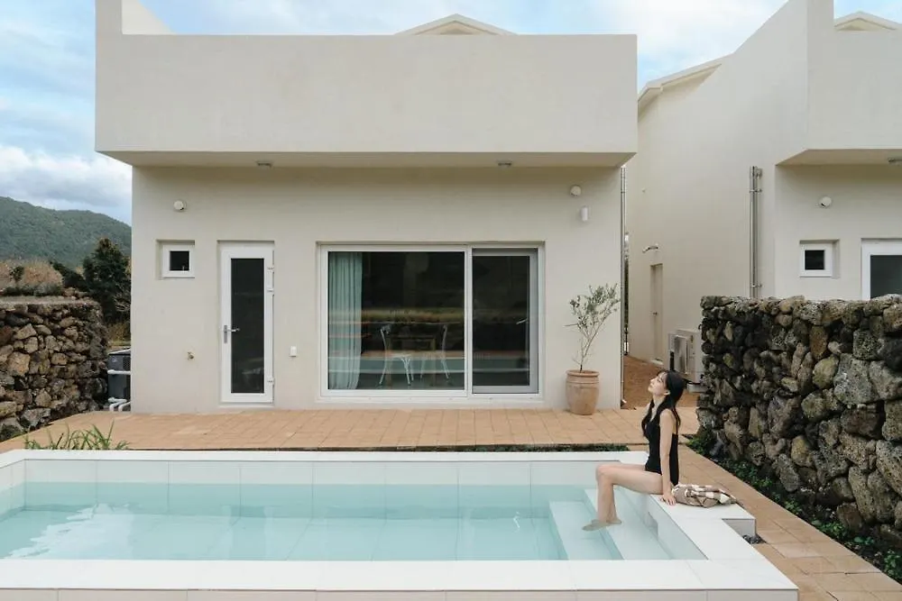 Отель Jeju House Marge Гостевой дом