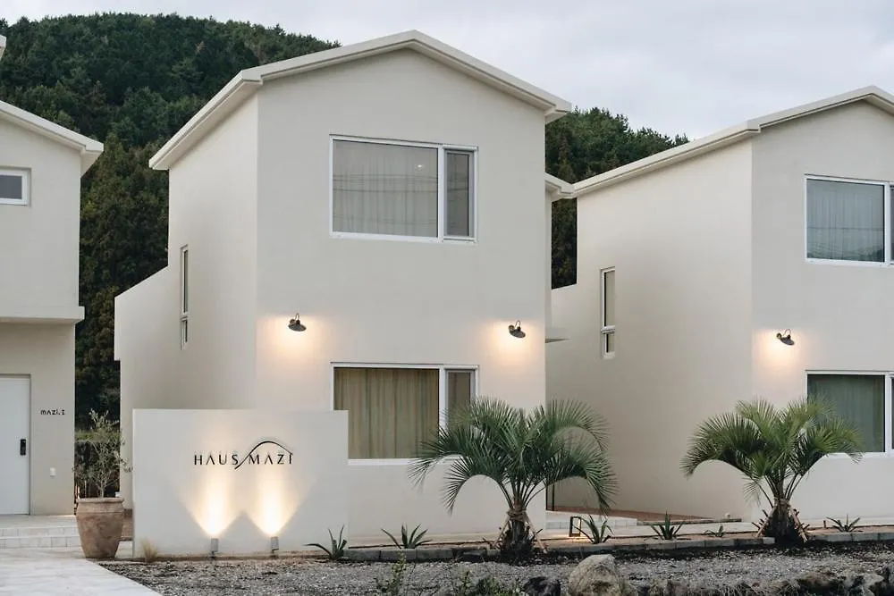 Jeju House Marge Hotel